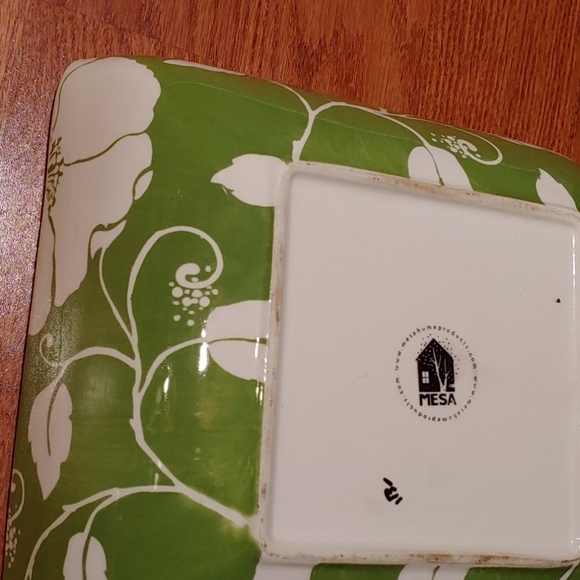 Beautiful Bowl - Picture 4 of 4